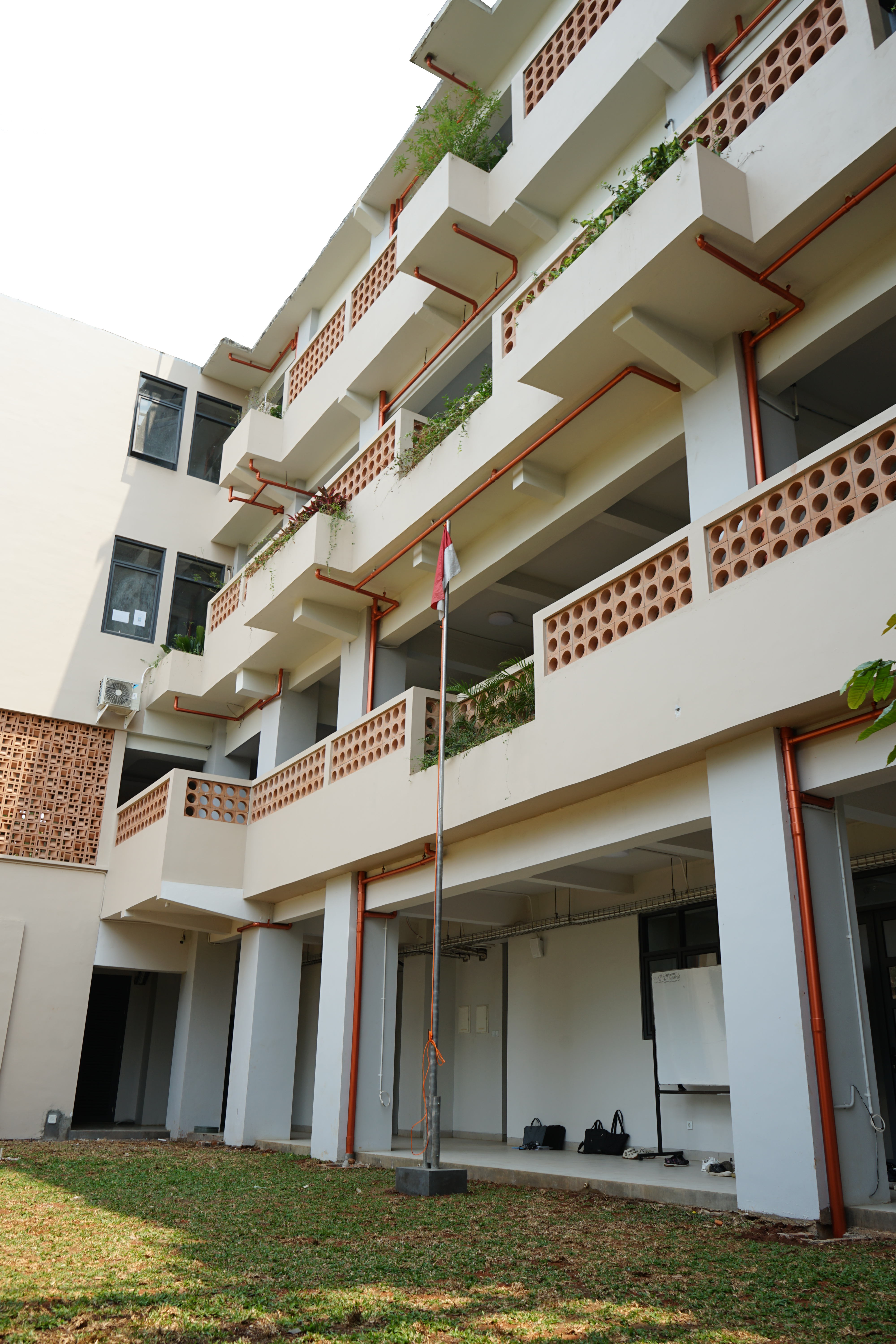 Gedung utama STAI Mutiara Bangsa